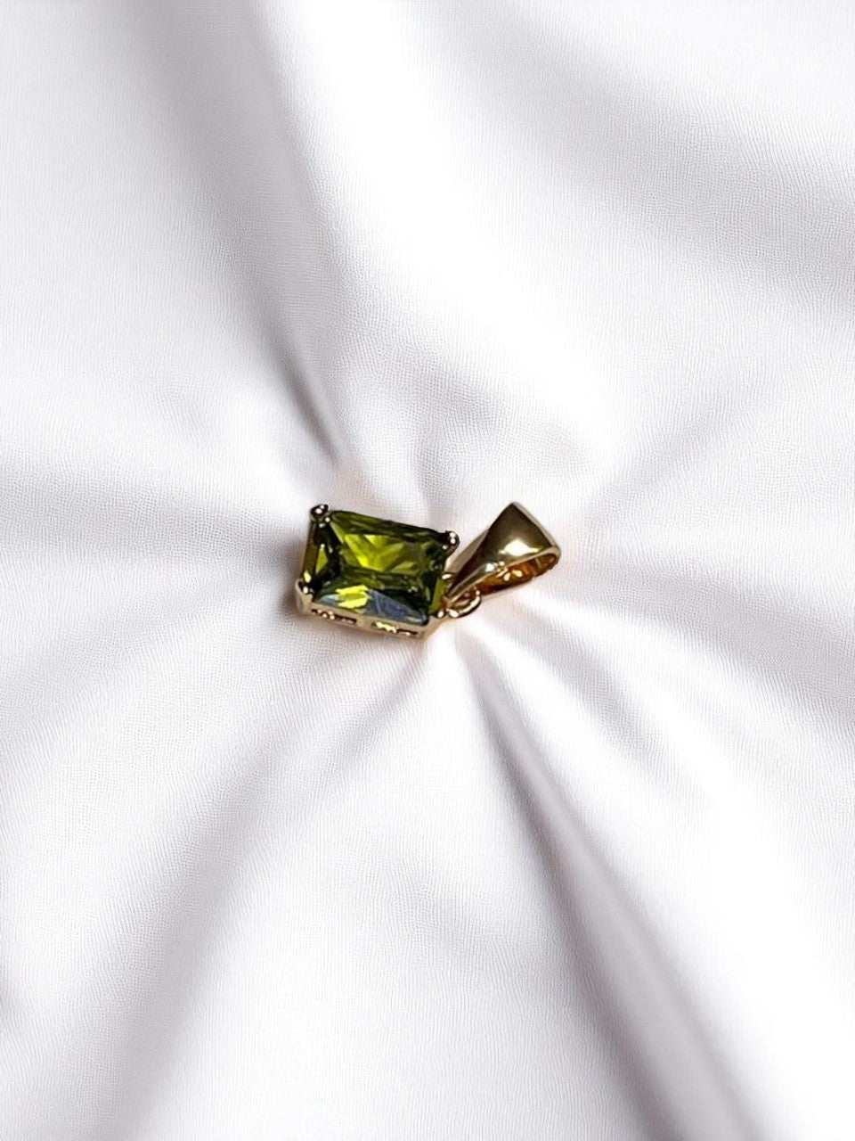 Dije Agosto Peridoto
