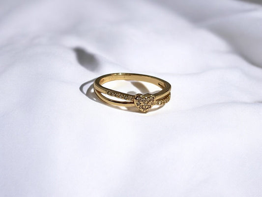 Anillo corazon de zirconias